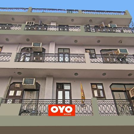 Flagship Hotel Decent Stay Near Pvr Vikaspuri Delhi Neu-Delhi Exterior foto