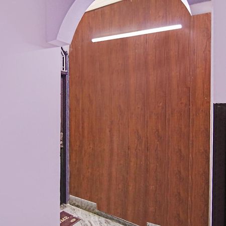 Flagship Hotel Decent Stay Near Pvr Vikaspuri Delhi Neu-Delhi Exterior foto