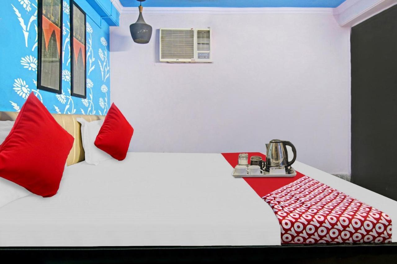 Flagship Hotel Decent Stay Near Pvr Vikaspuri Delhi Neu-Delhi Exterior foto