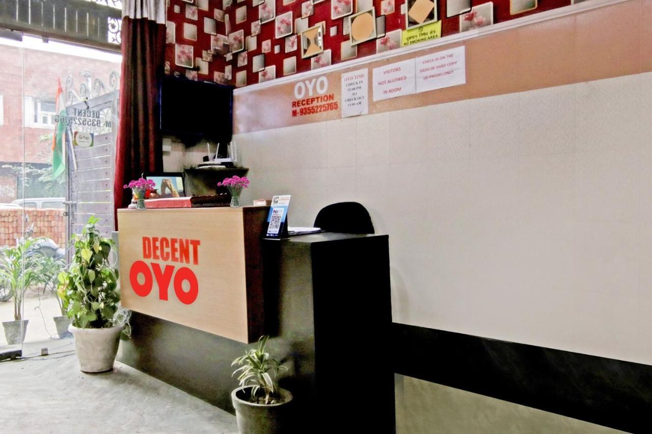 Flagship Hotel Decent Stay Near Pvr Vikaspuri Delhi Neu-Delhi Exterior foto