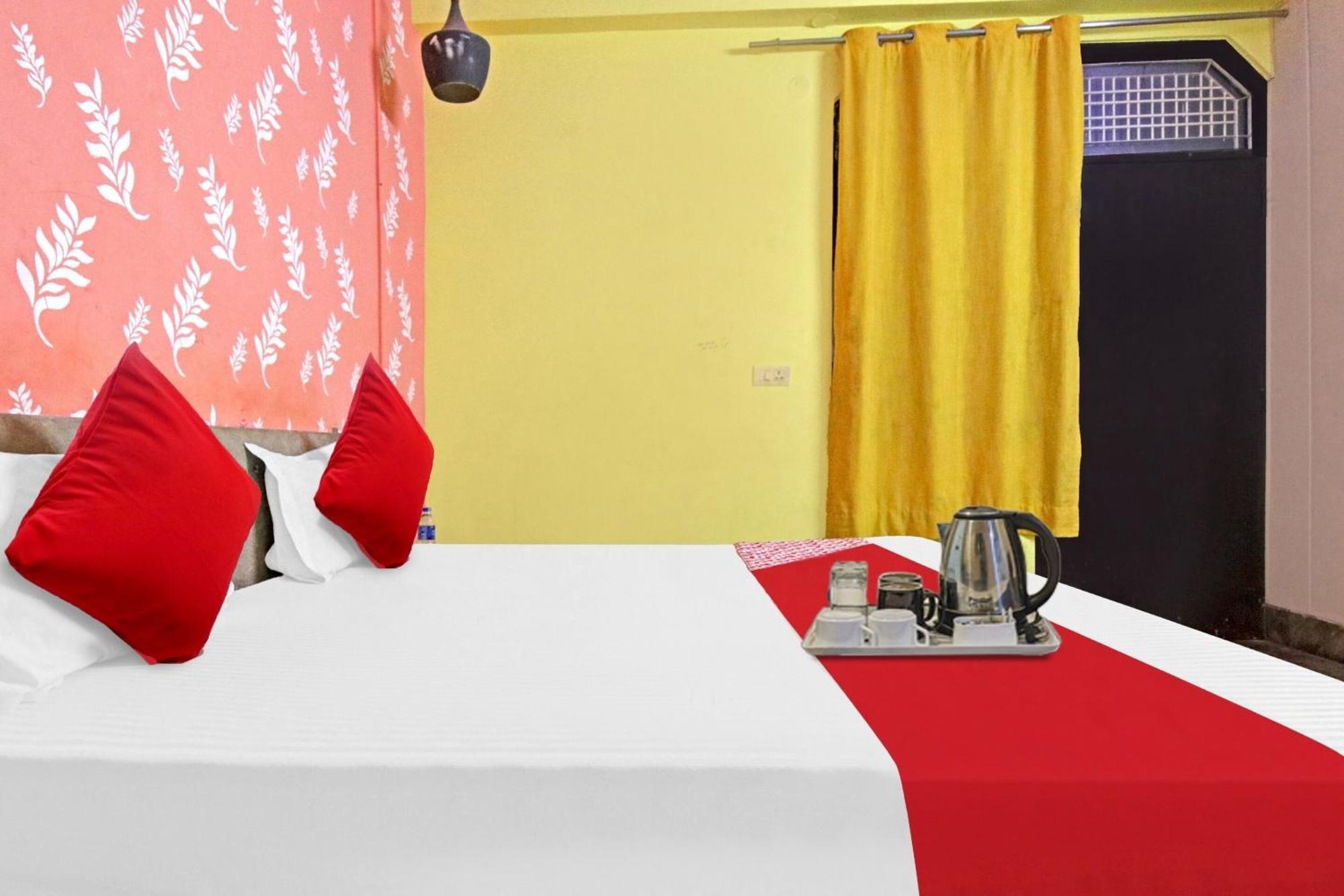 Flagship Hotel Decent Stay Near Pvr Vikaspuri Delhi Neu-Delhi Exterior foto